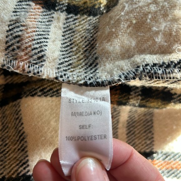 STACCATO cream/black plaid shacket Size M. - Picture 5 of 5